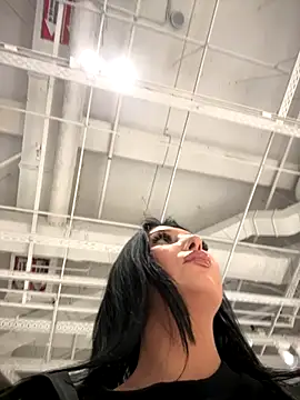 Tisha_Busty live sex cam