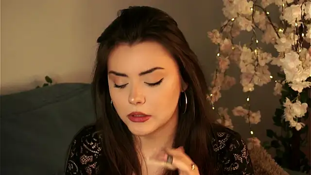 MerlynDinovo's cam snapshot