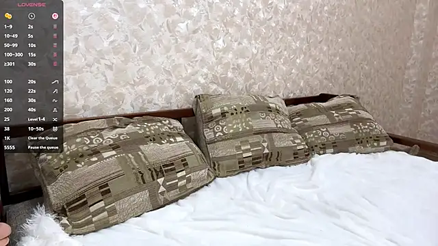 DreamyOlivia's cam snapshot