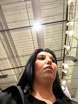 Tisha_Busty live sex cam