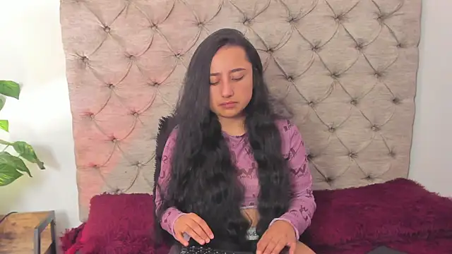 Samanta_Fischer's cam snapshot