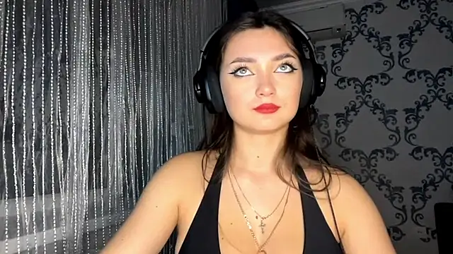 TwotyBright's cam snapshot