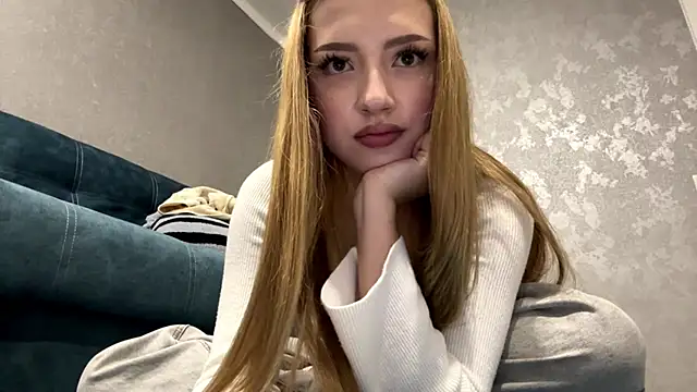 HollyCroker's cam snapshot