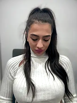 LaraVegas_'s cam snapshot