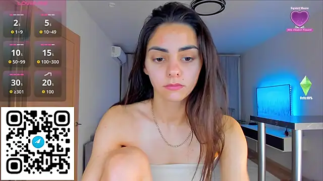 EmiliaZen's cam snapshot