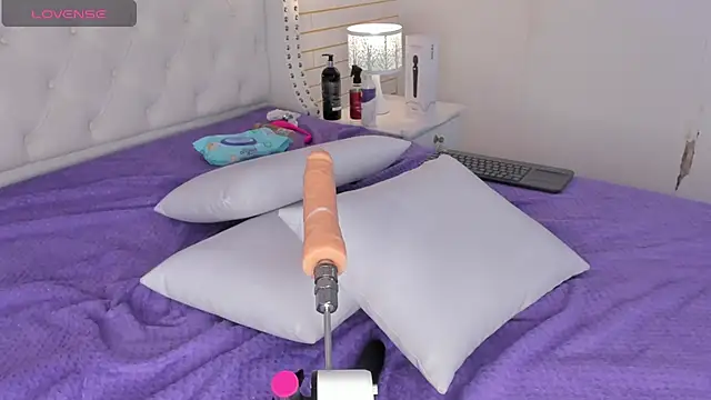 kylie_wilsson's cam snapshot