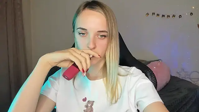 RouseReed's cam snapshot