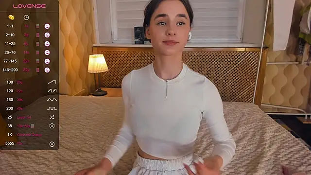 JinnyMcie's cam snapshot