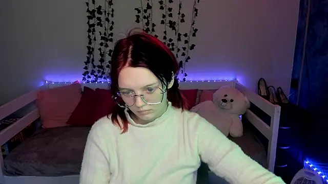 shy_elina01's cam snapshot