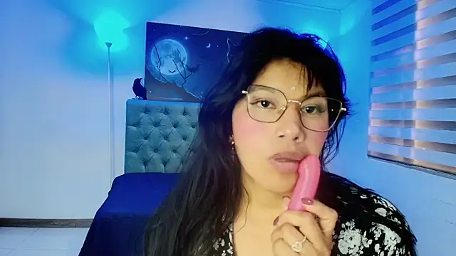 EsmeraldaChantre's cam snapshot