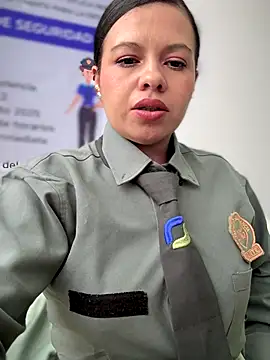 Ariana-07 live sex cam