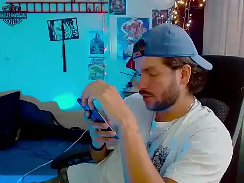 cortelioni_massimo_'s cam snapshot