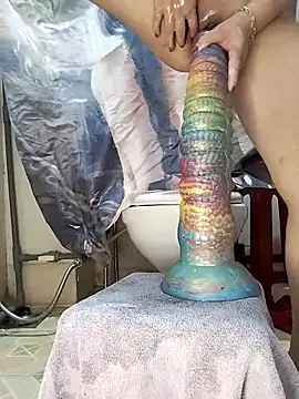 linhlinh_xx87's cam snapshot