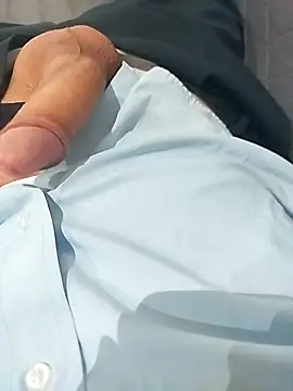 ptrz990's cam snapshot