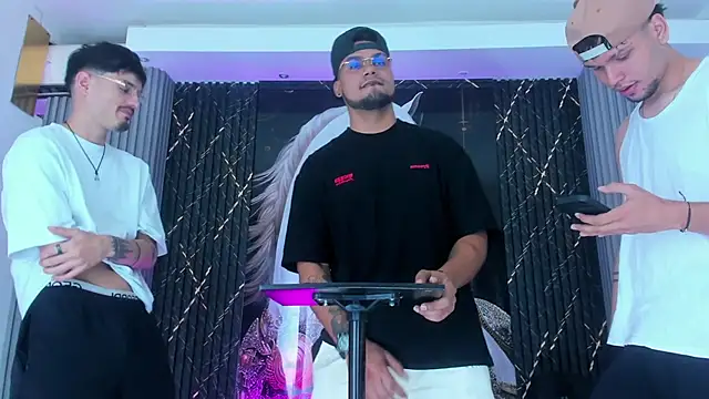 Iam_Steven's cam snapshot