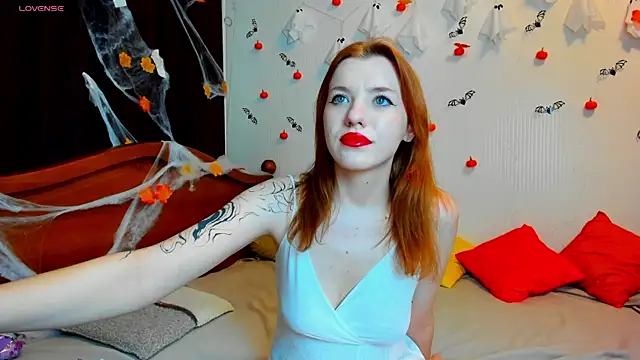 MeganNewCat's cam snapshot