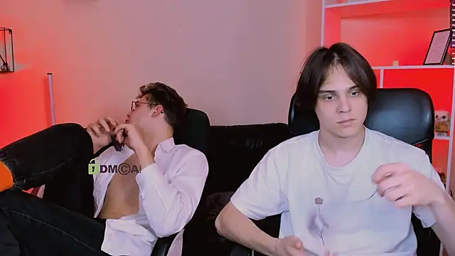 lucas_long_'s cam snapshot