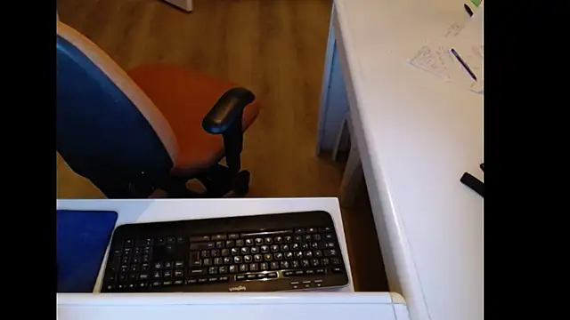 dutchpornking's cam snapshot