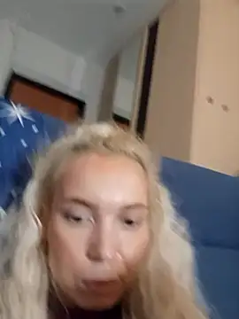 Conny_Shellie's cam snapshot