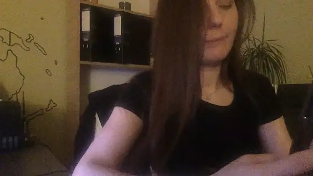 DollyRoma's cam snapshot