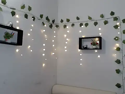 Nikolle_sexy's cam snapshot