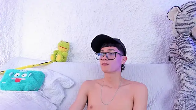 thiago_kinghot live sex cam