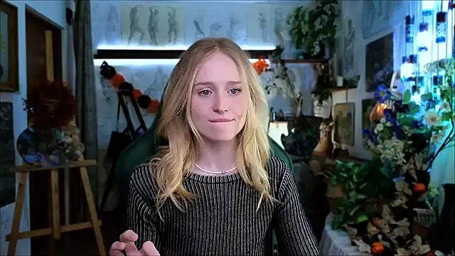 CarolineDjein's cam snapshot