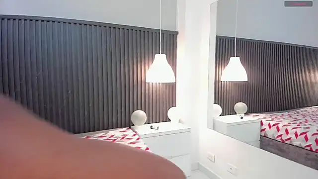 Aisha_Loren's cam snapshot