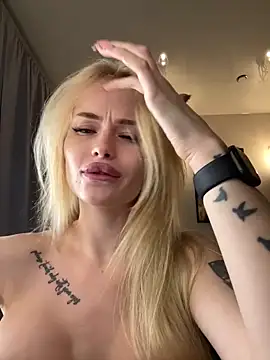 Vladamais live sex cam