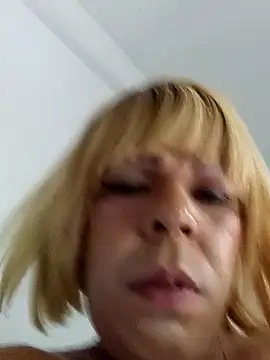 blondebitchlitle live sex cam