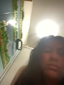 Kittyy_fox_'s cam snapshot