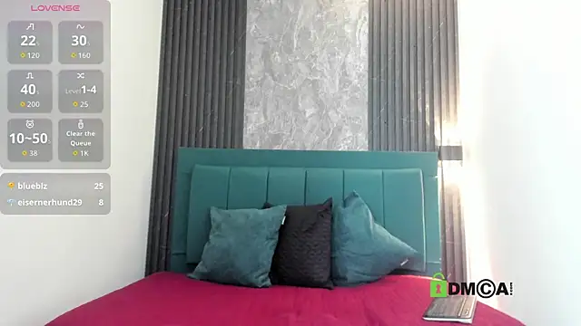 milf_lunablacke's cam snapshot