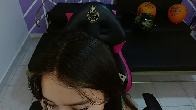 Adhara_Kitten's cam snapshot