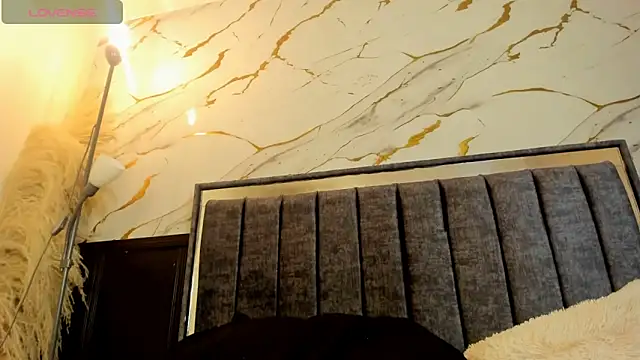 emma_bloom_'s cam snapshot