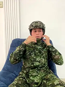 Miia_Hoot's cam snapshot