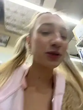 Lia__Love live sex cam