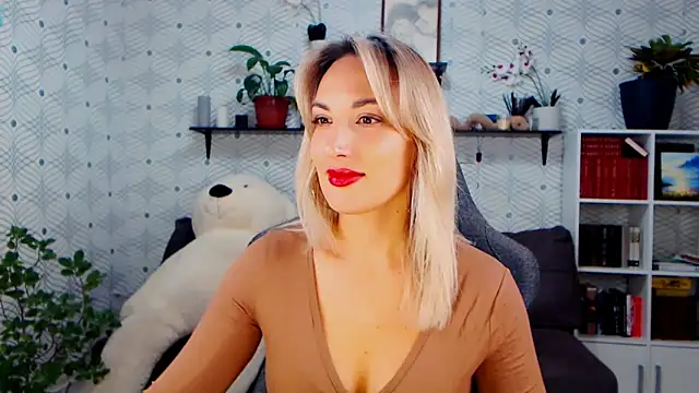 MillaXQueen's cam snapshot