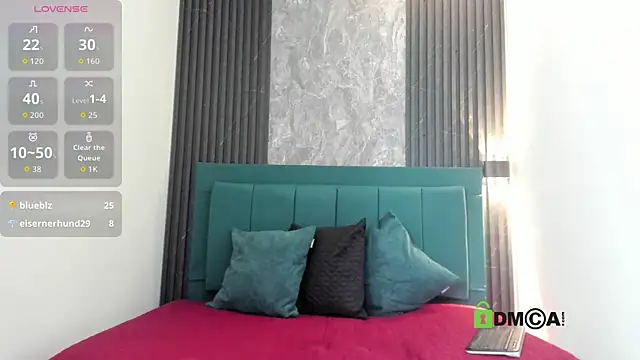 milf_lunablacke's cam snapshot