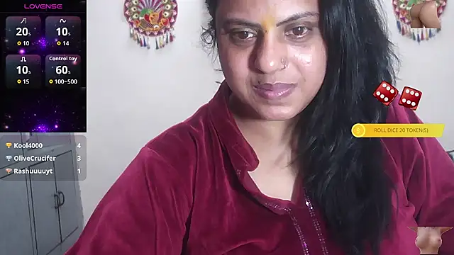 Sexy_komolika's cam snapshot