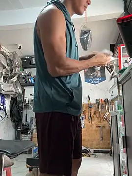 Paul22cm- live sex cam