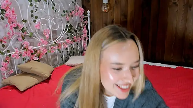 EveMcclearen's cam snapshot