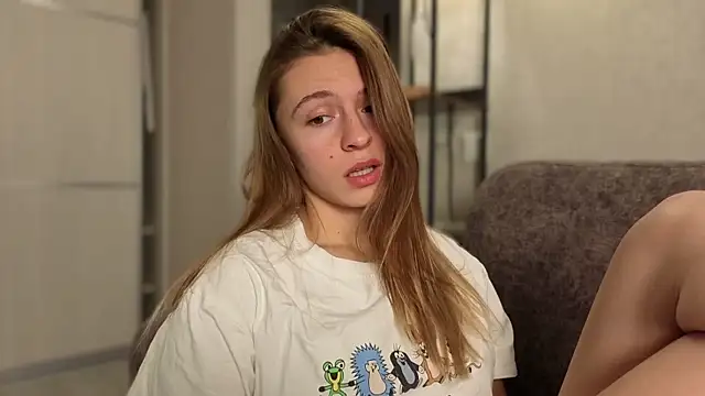 LovelyKatea's cam snapshot