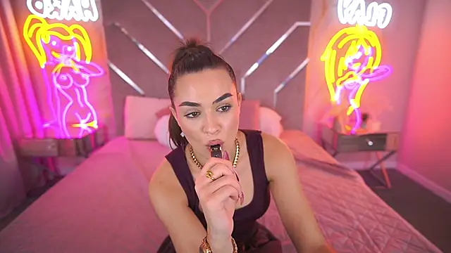 EricaSin's cam snapshot