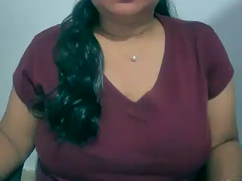 Saniya_K's cam snapshot