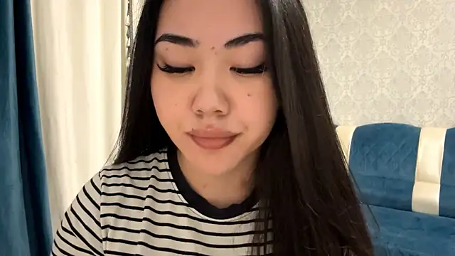 APRYLSUN's cam snapshot