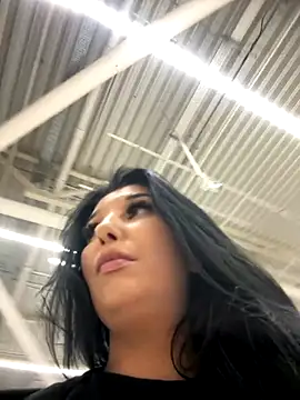 Tisha_Busty live sex cam