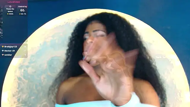 NaomiQueents live sex cam