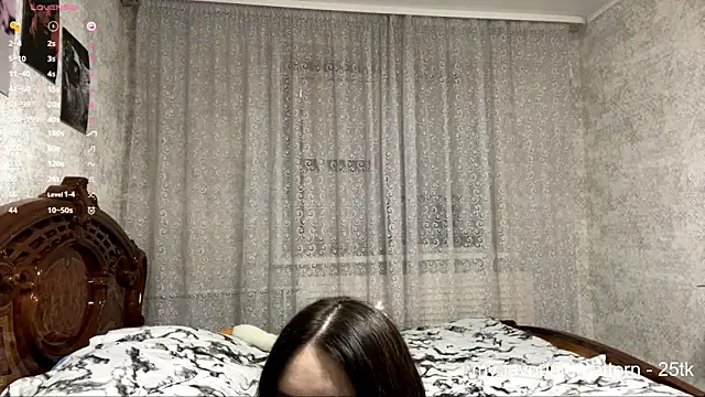 Pikmigirl18's cam snapshot