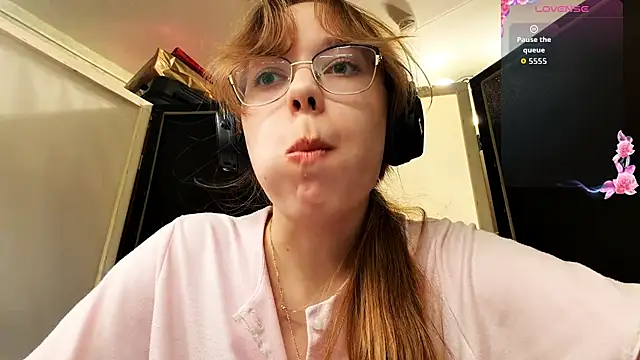 JuneCooper's cam snapshot