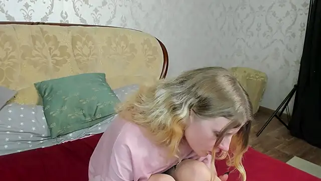 _Velvet_peach_'s cam snapshot